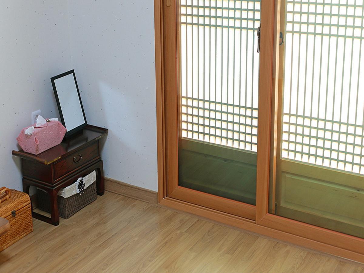 Cheonggong Hanok Stay Gyeongju Exteriör bild