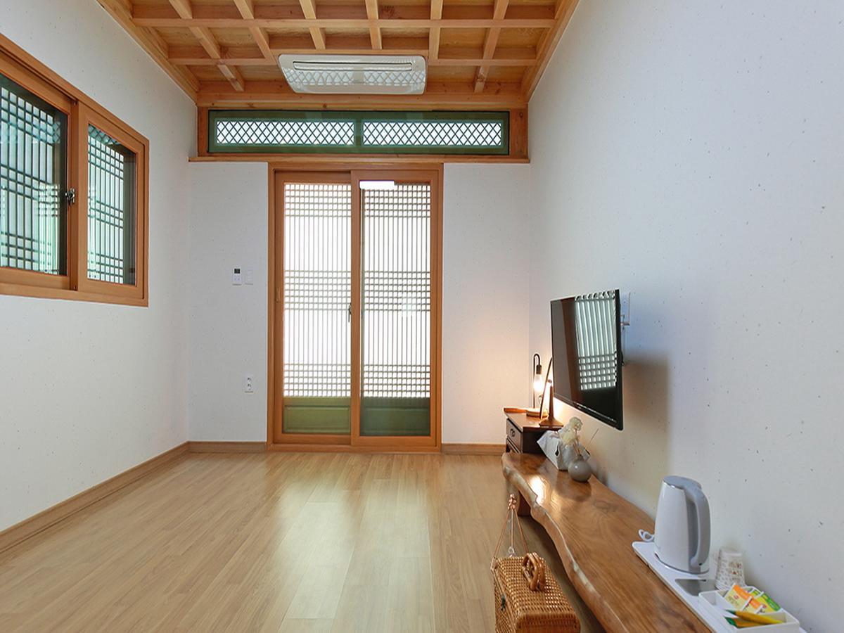 Cheonggong Hanok Stay Gyeongju Exteriör bild