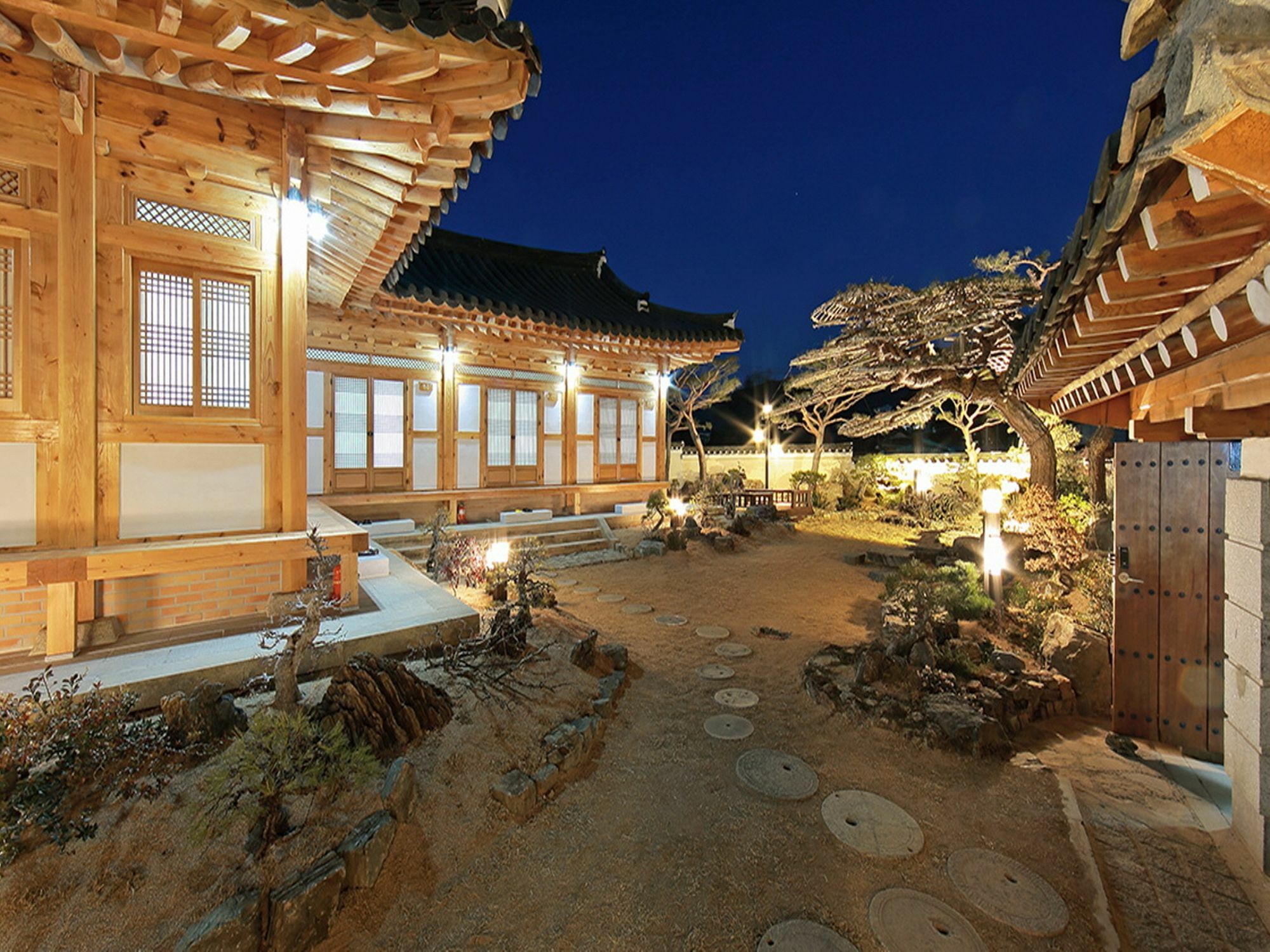 Cheonggong Hanok Stay Gyeongju Exteriör bild